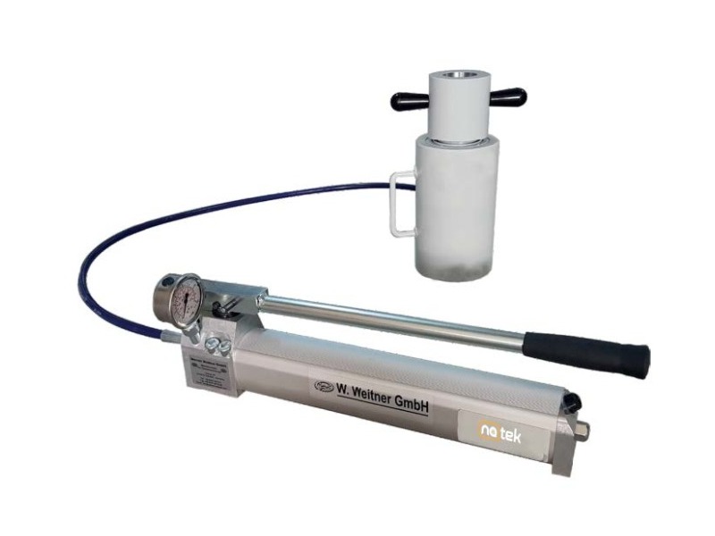 Pull Out Test Apparatus